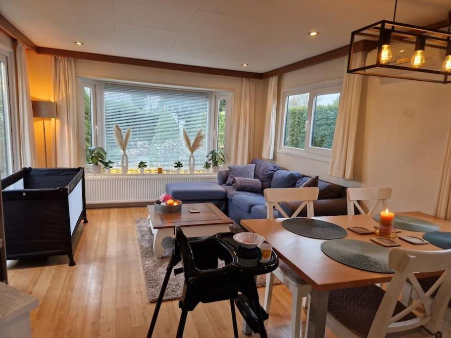 Chalet Voorzien Van Alle Gemakken In Een Bosrijke Omgeving Voorthuizen Exterior foto